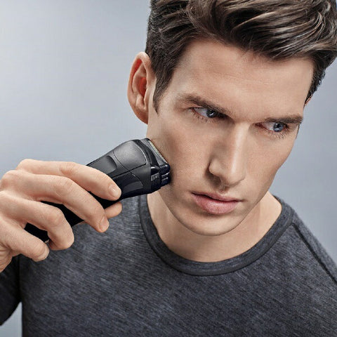 BRAUN Men's Shaver [Domestic/Overseas Available] Series 3 Black 300s-B [3 Blades/AC100V-240V] [Electric Shaver Men's Razor 300S]