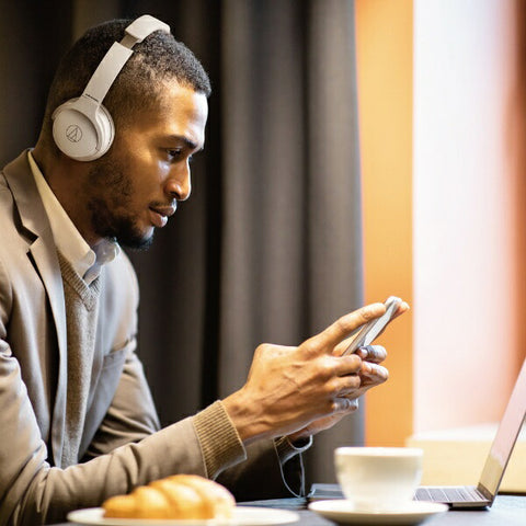 Audio-Technica audio-technica Bluetooth headphones black ATH-S220BT BK [Bluetooth] [rb_cpn] [rb_audio_cpn]