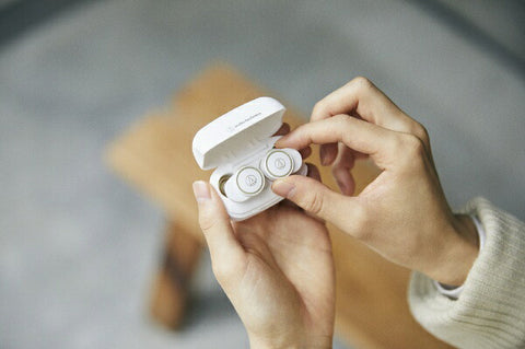audio-technica Completely Wireless Earphones White ATH-CK1TW WH [Wireless (Left and Right Separated)/Bluetooth Compatible]