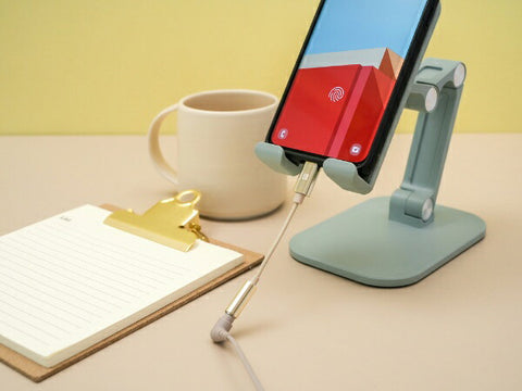 ハッシュタグ 【ビックカメラグループオリジナル】Type-C 4極イヤホン端子 変換ケーブル DAC搭載【iPhone16 対応】 ゴールド HT-AAOCH2GD