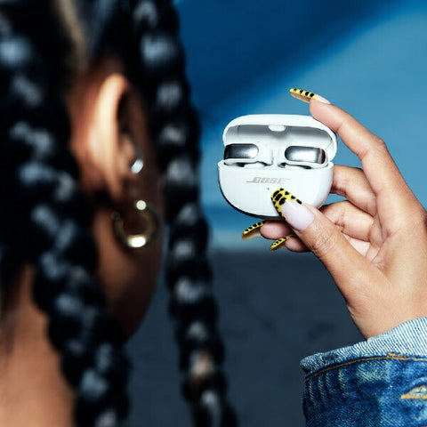 보즈 완전 무선 이어폰 Bose Ultra Open Earbuds 화이트 스모크 ULTRAOPENEBWHT [무선(좌우 분리) /Bluetooth 대응]【BO24su】【BOWIN24】