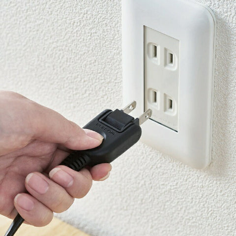 Elecom USB剪辑Tap with Lightning，防尘快门，3包USB x 2 2.4a 2.4a 2.4a T-U05-3225BK