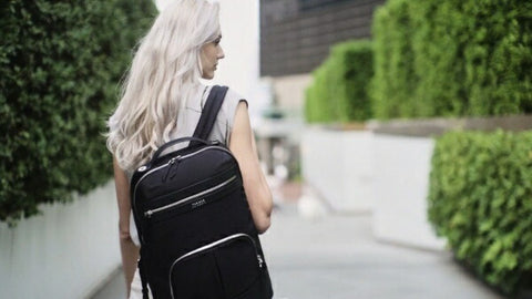 ターガス ノートパソコン対応 [〜15インチ] バックパック キャリーオン対応 15”Newport Backpack ブラック TBB599