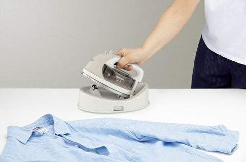 TOSHIBA Cordless Steam Iron La・Coo Miracle Base Beige TA-FDX670-N [With hanger shot function]