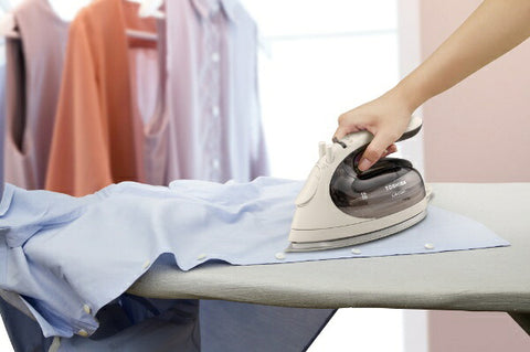 TOSHIBA Cordless Steam Iron La・Coo Biracle Base Beige TA-FV570-N [With hanger shot function]