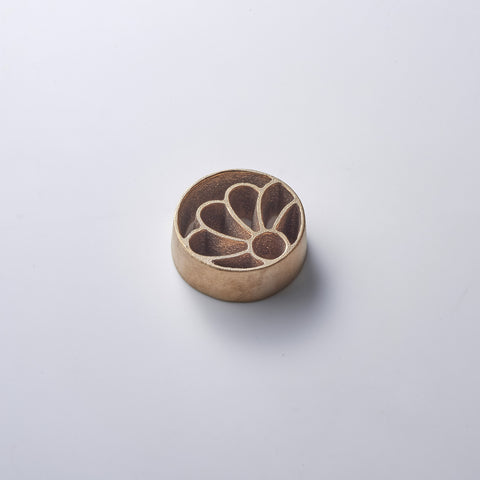 抗菌 銅合金 插花用無針劍山 Petal L