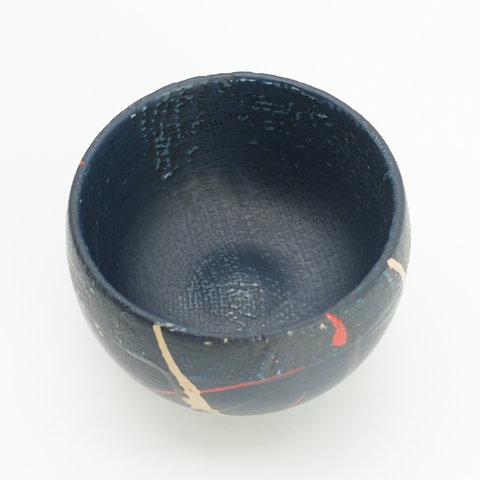 No Spill  Sake Cup: denim-look lacquerware Color: red