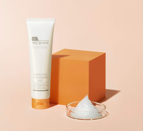 MOISTURE CLEANSING GEL