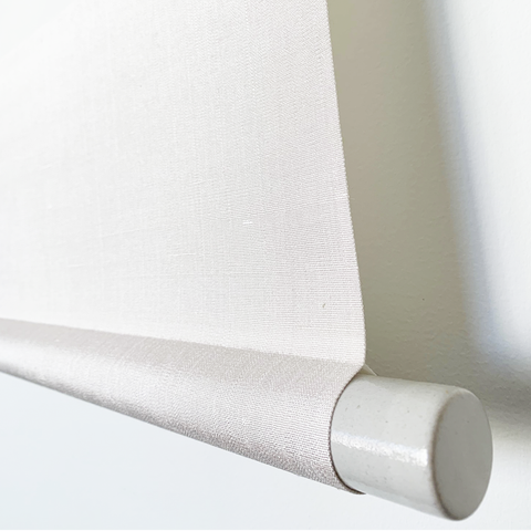 Hanging scroll　「 迎 」 To welcome