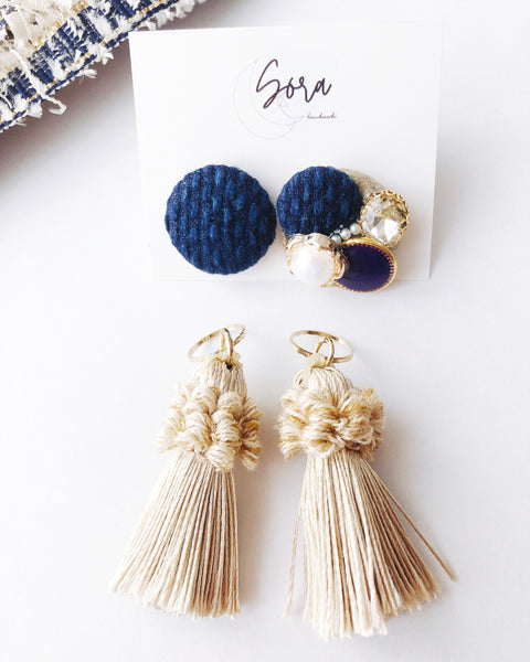 【Antique tassel Aiiro】Indigo dyeing covered button clip-on earrings