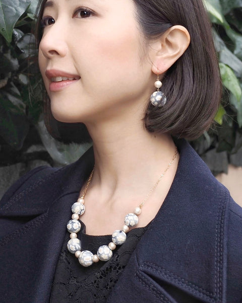 Colorful Flower Necklace Gray Handcrafted in Japan