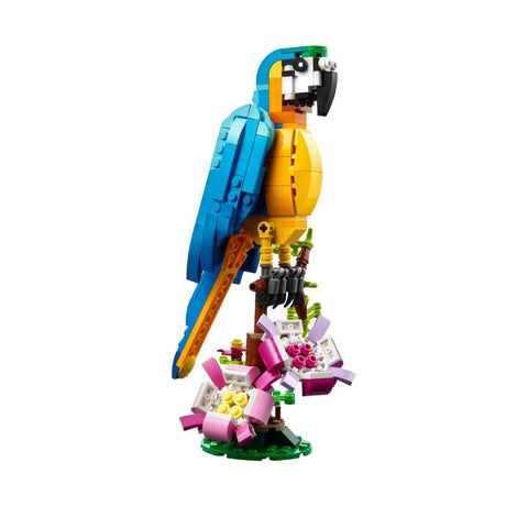 LEGO Creator 3-in-1 31136 Exotic Parrot, Toy Blocks, Animals, Gift, For Boys and Girls Ages 7 and Up