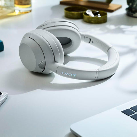 ソニー(SONY) ワイヤレスノイズキャンセリングステレオヘッドホン WH-ULT900N / ULT WEAR/パワフル重低音/Amazon Alexa搭載/通話性能向上/快適な装着感/オフホワイト WHULT900N WC