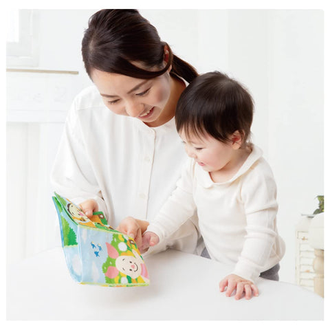 Disney Parent-child Educational Mi ~ Tsuken! Hide and Seek Cloth Picture Book, Winnie the Pooh
