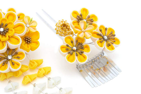 Soubien kaz5534sn-3371 Hair Ornament, Coming-of-Age Ceremony, Graduation Ceremony, 2-Piece Set, Yellow, Plum Blossoms, Wisteria Shade, Pique Rim, Curly Crepe, Knob-crafting, Wedding Kimono