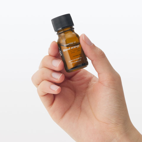 無印良品 エッセンシャルオイル ブラッドオレンジ 10mL OCG70A4A