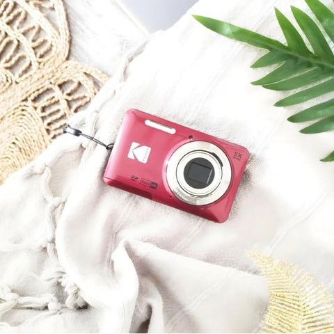 KODAK PIXPRO Easy to Use Zoom FZ55-RD 16MP Digital Camera, 5x Optical Zoom, Wide Angle, 28mm 2.7-inch LCD Screen (Red)