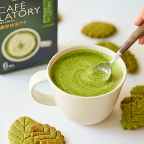 AGF ブレンディ カフェラトリー スティック 濃厚抹茶ラテ 16本 【 粉末 抹茶 】