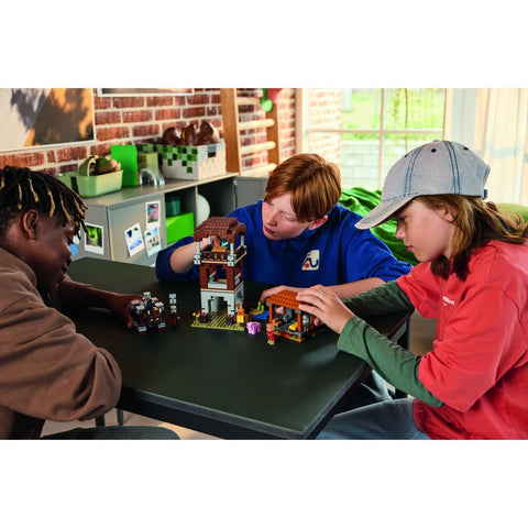 LEGO Minecraft 21278 Pilger Troops and Lavager, Toy, Birthday Gift, Block, Boys, Girls, Kids, 9, 10, 11 Years, Elementary School Students, Micra, Minecraft Goods, Games, Competition Robots