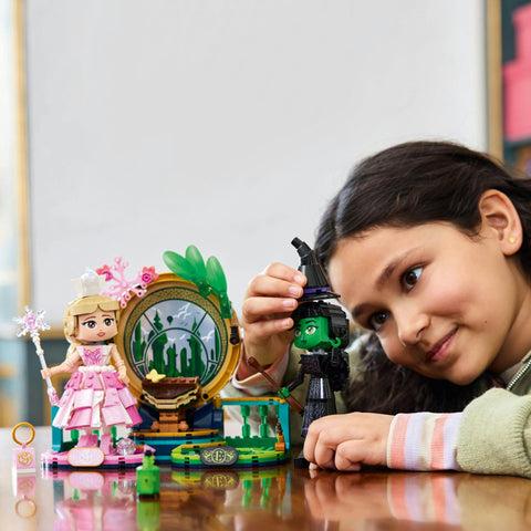 LEGO Wicked 75682 Elfava & Glinda Figure, Toy, Present, Blocks, Girls, Boys, Children, 9, 10, 11, 12, Elementary School Students, Educational, Popular, Wicked