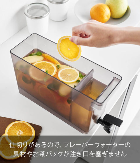 山崎実業(Yamazaki) 冷蔵庫 ドリンクサーバー 2.8L ブラック W10×D31.5×H17cm(蛇口・バルブ含む) タワー tower 食洗機対応 冷水筒 麦茶ポット 1583