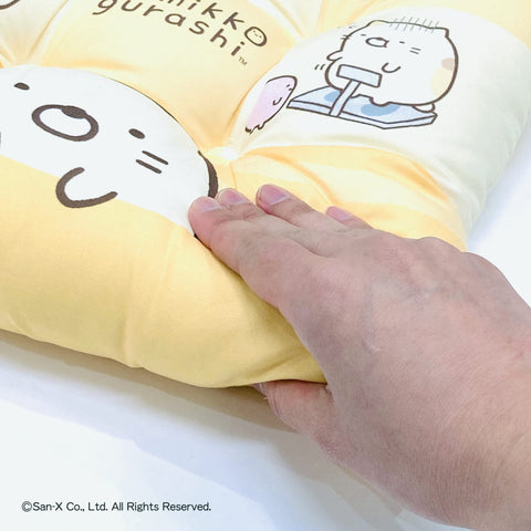 MORIPiLO クッション 椅子 座布団 サンエックス すみっコぐらし ねこ 学童クッション イエロー 30x30x7cm お尻が痛くならない 厚め 学校 幼稚園 子供用 グッズ 可愛い キャラクター まくらのモリシタ