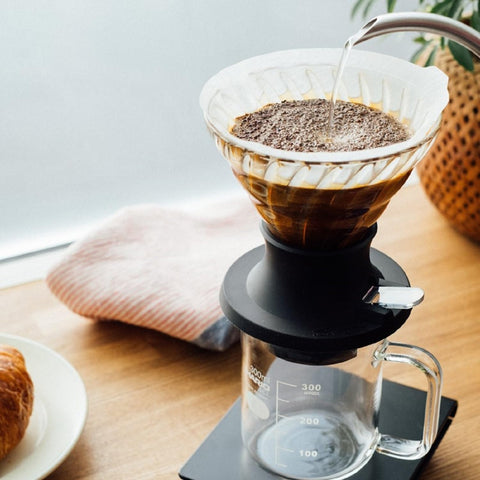 HARIO SSD-5012-B Dip Type Dripper Switch Easy Extraction Just Press to Extract, Finished Amount, 6.8 fl oz (200 ml), Black, Made in Japan, Server (10.1 fl oz (300 ml) Set, Present, Gift, Gift