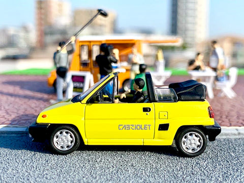 TOMYTEC Geo-Colle 64 1/64# Car Snap 11b TV Crew 2 ABS Plastic PVC Doll Accessories (Painted and Partially Assembled) + Diecast Mini Car Set