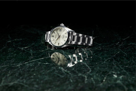 Seiko Shop Limited Model SZSB011 Men's Automatic Winding Wrist Watch Formal Dress Line Watch, Silver, Dial Color - Ivory
