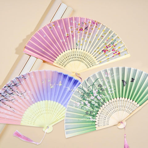 [Formemory] ​​扇子 男士 女士 折疊 竹製 日式風 夏季 絲綢 時尚 日式小物件 美麗 花紋 蝴蝶 蝴蝶圖案 輕量 日本 禮物 紀念品 節日 煙火大會 忘年會 新年會 浴衣 和服 高雅 華麗 結實 男女通用