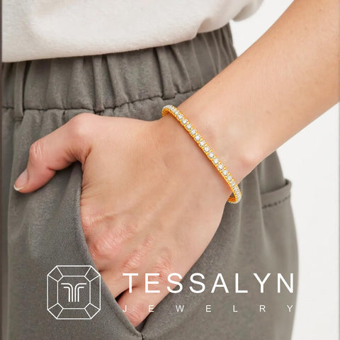 Women Sterling Silver Bracelet 925 Silver Zircon Bracelet 18K Gold Plated Women Birthday Accessories Shiny Simple Cute Accessories with Jewelry Box
