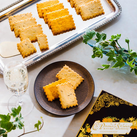 デメル DEMEL サワークッキー (30枚入) クッキー 塩 お菓子 洋菓子 個包装 詰め合わせ プレゼント ギフト 贈答 菓子折り ウィーン