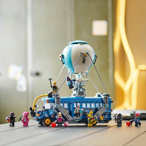 レゴ(LEGO) フォートナイト バトルバス おもちゃ 玩具 誕生日 プレゼント ブロック 男の子 女の子 子供 10歳 11歳 12歳 小学生 ゲーム 乗り物 車 ミニカー 77073