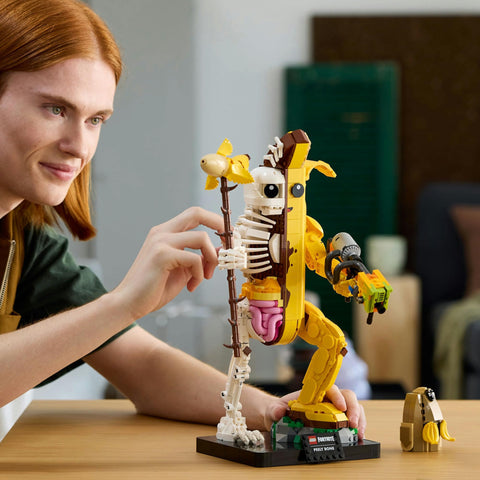 LEGO Fortnite Pealey Bone 77072 18+