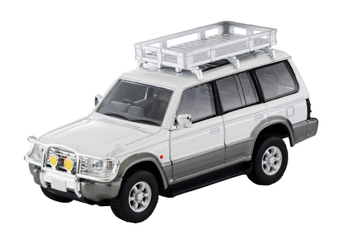 Geocore 64 1/64 #Car Snap 01a Camping (TLV-NEO Mitsubishi Pajero Midroof Wide VR Exclusive Color Included) Accessories & Complete Mini Car Set