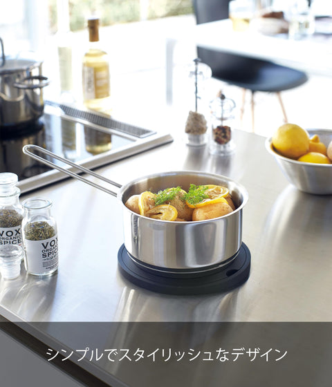 山崎実業(Yamazaki) シリコン 鍋敷き 丸型 ブラック 約W16×D16×H1cm タワー tower 耐熱 シリコン製 2955