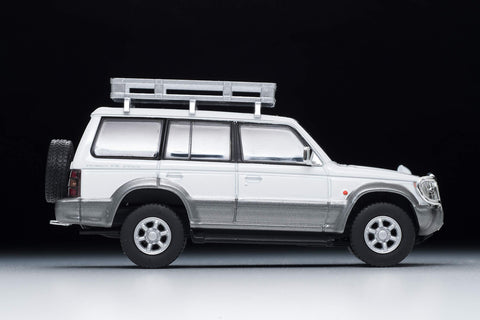 ジオコレ64 1/64 #カースナップ01a キャンプ (TLV-NEO 三菱パジェロ ミッドルーフワイドVR 専用カラー 付属) アクセサリー & 完成ミニカーセット