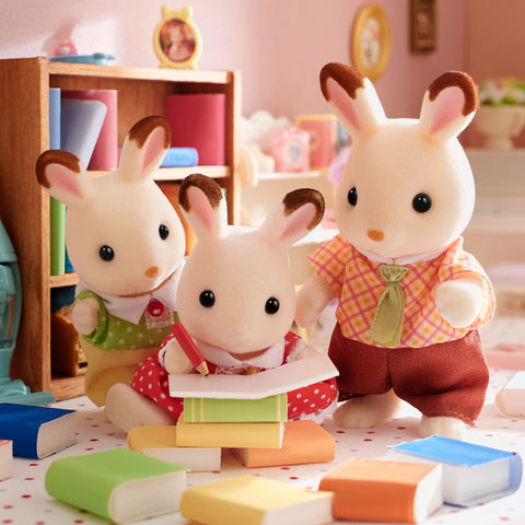 EPOCH Sylvanian Families FS-46 Chocolate Rabbit Family Dolls, Safety Toy Mark Certified, Toy for Ages 3 Years and Up, Dollhouse