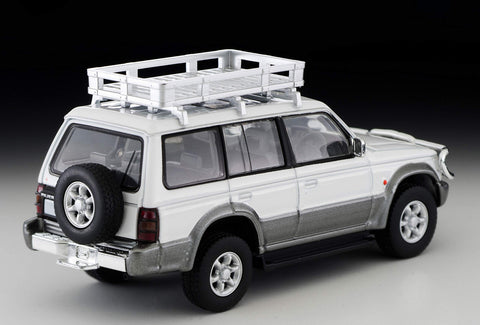 Geocore 64 1/64 #Car Snap 01a Camping (TLV-NEO Mitsubishi Pajero Midroof Wide VR Exclusive Color Included) Accessories & Complete Mini Car Set