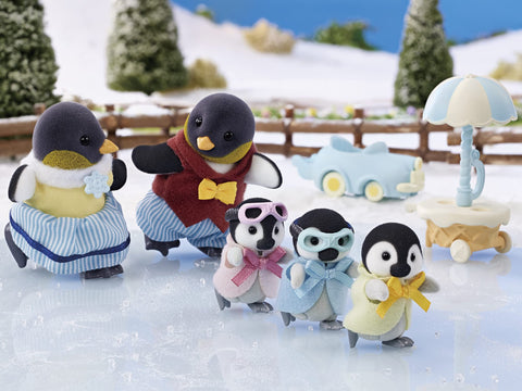 EPOCH Sylvanian Families FS-45 Penguin Family Dolls, Safety Toy Mark Certified, Toy for Ages 3 Years and Up, Dollhouse