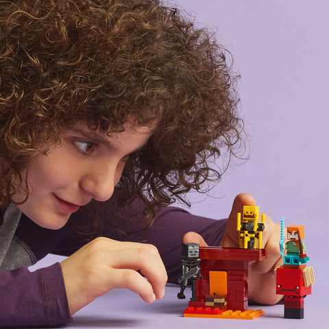 LEGO 樂高 我的世界 Niser的熔岩戰鬥 玩具 生日 禮物 積木 益智男孩 女孩 兒童 6歲 7歲 8歲 9歲 遊戲 21266