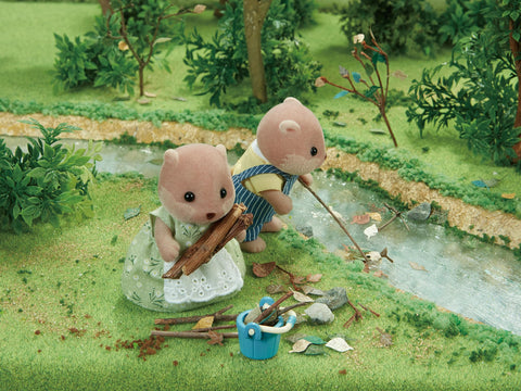 Sylvanian Families Doll Kawau Sofa Milly 1.7 x 1.4 x 3.1 inches (4.3 x 3.6 x 7.9 cm) FS-32