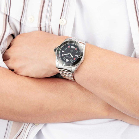 GUCCI Dive Quartz Mens YA136221 WATCH WRIST WATCH LUXURY WATCH BRAND