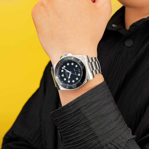 GUCCI Dive Quartz Mens YA136208A WATCH WRIST WATCH LUXURY WATCH BRAND